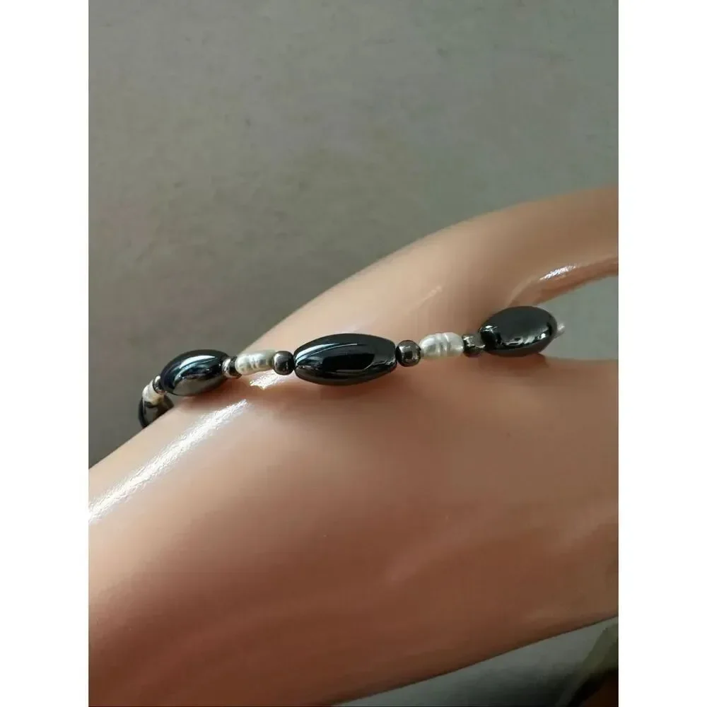 Hematite & Freshwater Pearl Bracelet